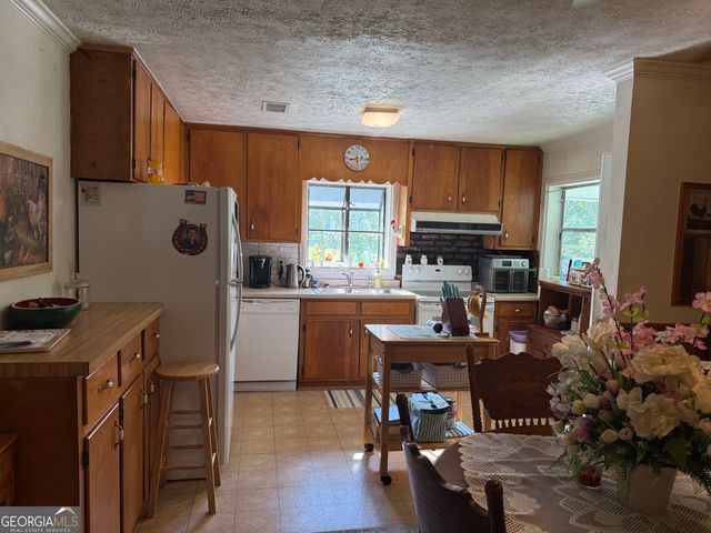 9010 Clark Road, Fairburn, GA 30213