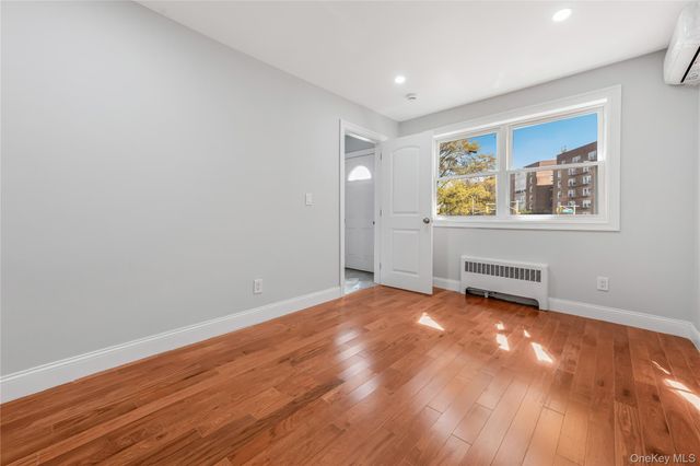 8459 Goldington Court, Middle Village, NY 11379