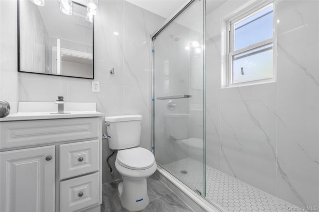 8459 Goldington Court, Middle Village, NY 11379