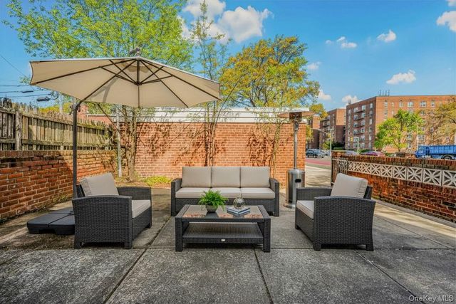 8459 Goldington Court, Middle Village, NY 11379