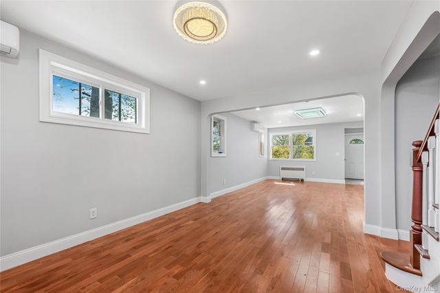 8459 Goldington Court, Middle Village, NY 11379