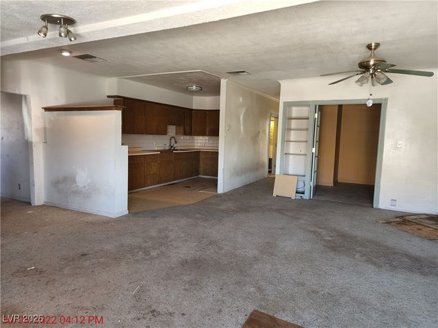 383 South Prospect Street, Tonopah, NV 89049