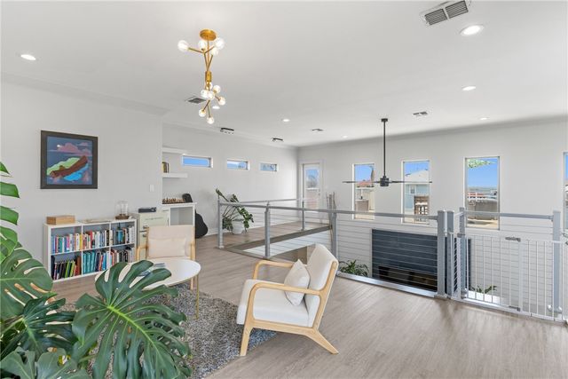 15130 Reales Dr, Corpus Christi, TX 78418