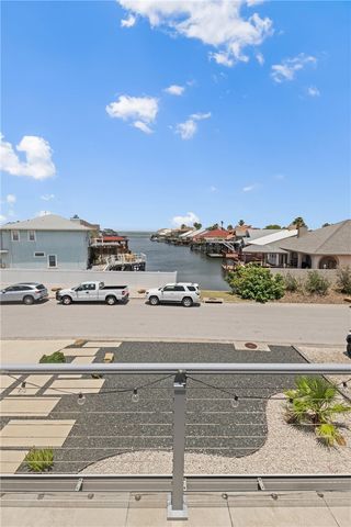 15130 Reales Dr, Corpus Christi, TX 78418