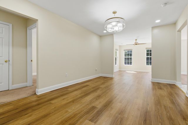 956 Saint Matthews Road, Saint Matthews, SC 29135