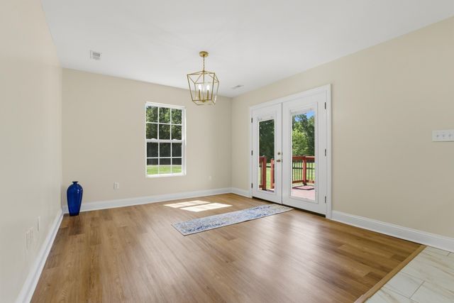 956 Saint Matthews Road, Saint Matthews, SC 29135