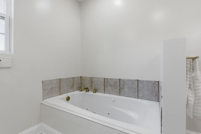 956 Saint Matthews Road, Saint Matthews, SC 29135