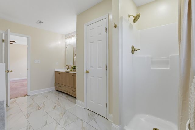 956 Saint Matthews Road, Saint Matthews, SC 29135