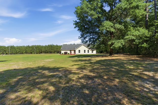956 Saint Matthews Road, Saint Matthews, SC 29135