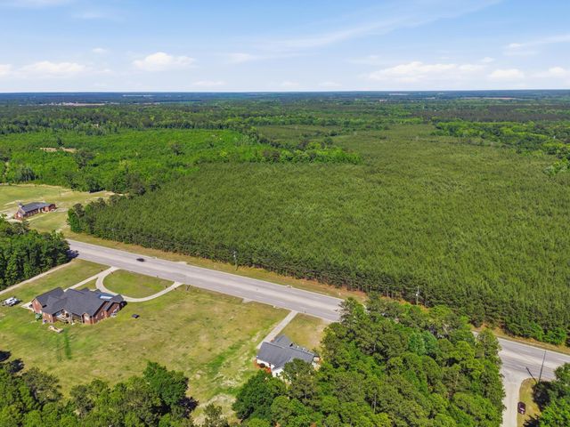 956 Saint Matthews Road, Saint Matthews, SC 29135
