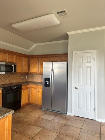 5805 Bluebonnett Drive, Bossier City, LA 71112