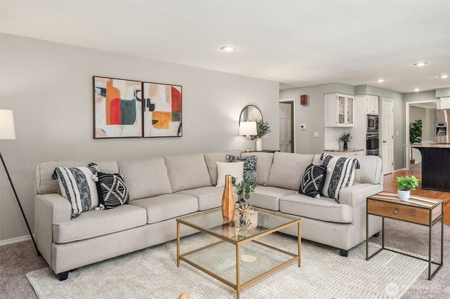 13014 NE 197th Place, Woodinville, WA 98072
