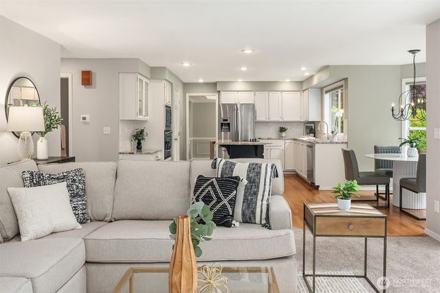 13014 NE 197th Place, Woodinville, WA 98072