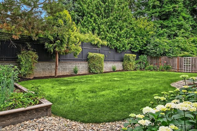 13014 NE 197th Place, Woodinville, WA 98072
