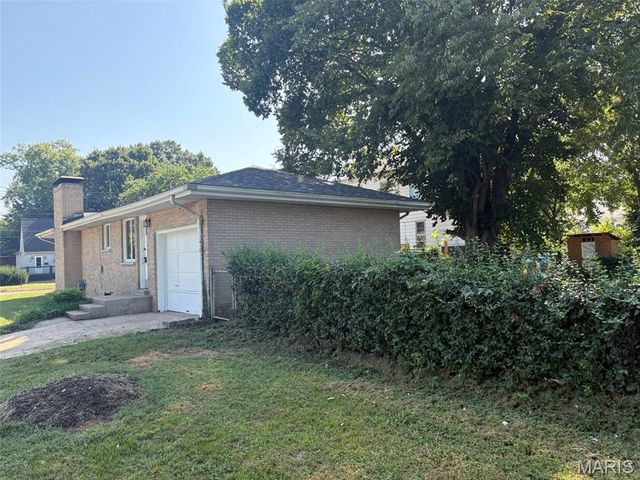 2120 Washington Avenue, Alton, IL 62002