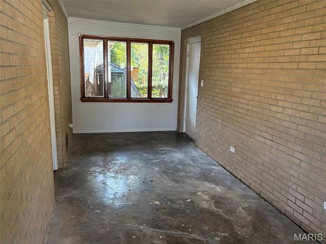 2120 Washington Avenue, Alton, IL 62002