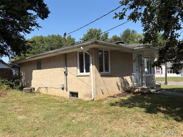 2120 Washington Avenue, Alton, IL 62002