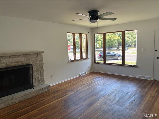 2120 Washington Avenue, Alton, IL 62002