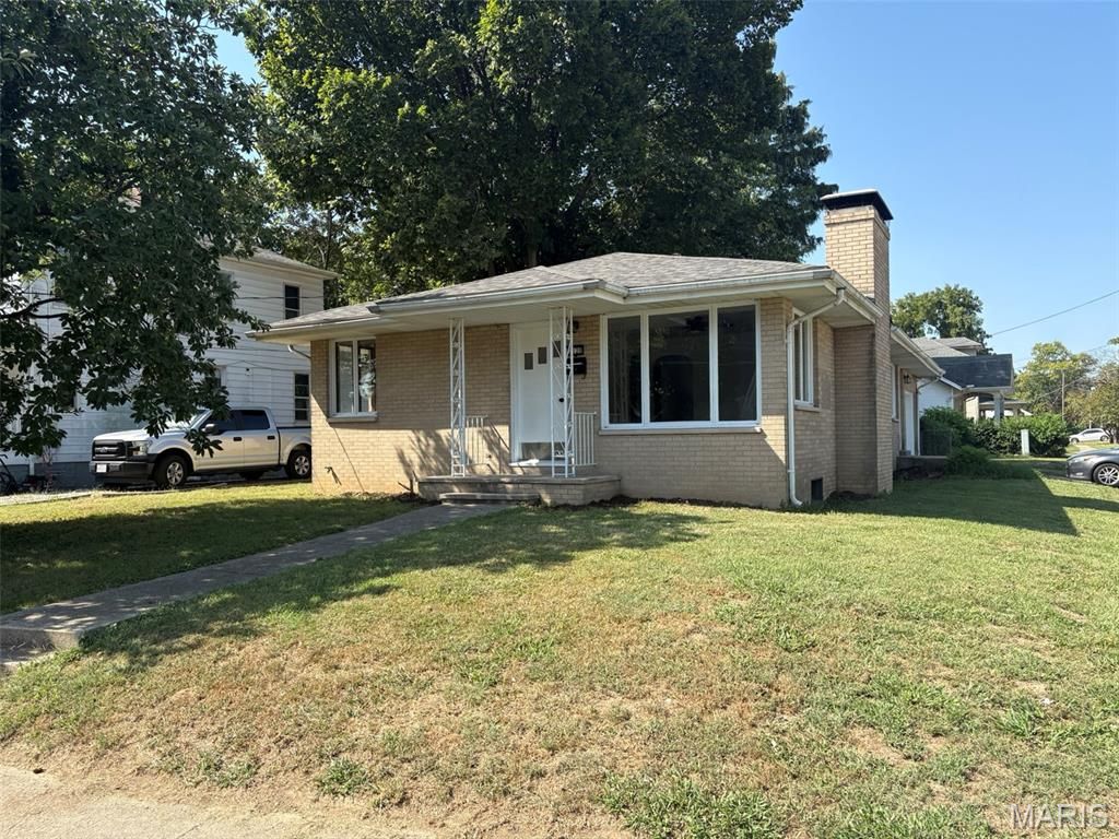 2120 Washington Avenue, Alton, IL 62002