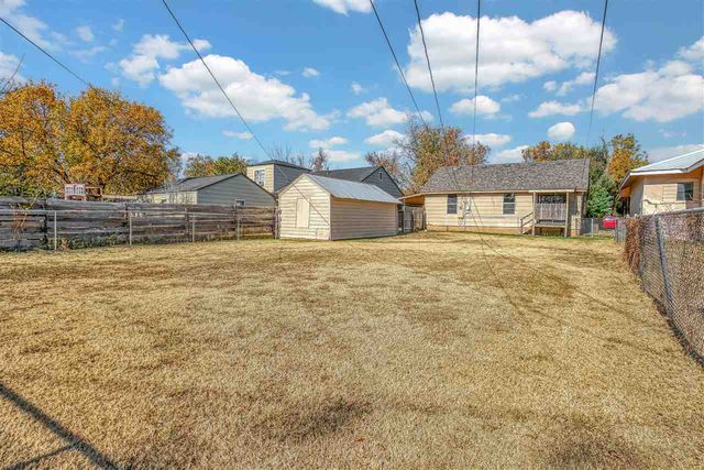 1814 NW Dearborn Ave, Lawton, OK 73507