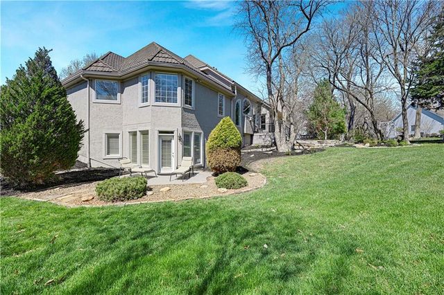 10853 S Cedar Niles Circle, Olathe, KS 66061