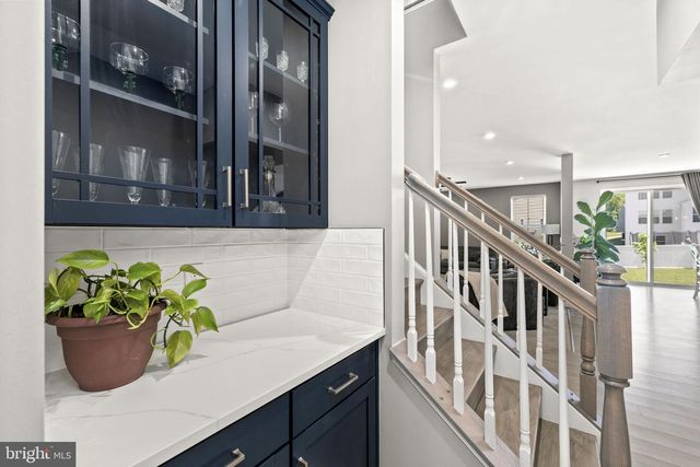 9305 SPRING HILL LN, Fredericksburg, VA 22408