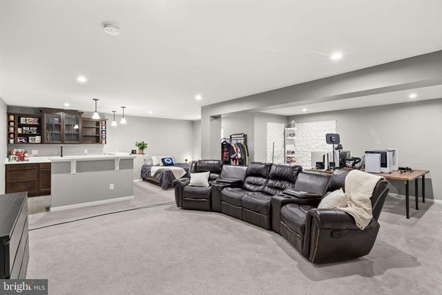 9305 SPRING HILL LN, Fredericksburg, VA 22408