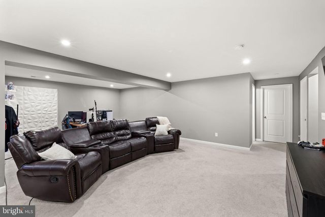 9305 SPRING HILL LN, Fredericksburg, VA 22408