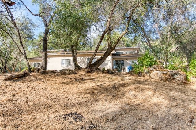 43867 Trabuco Court, Coarsegold, CA 93614