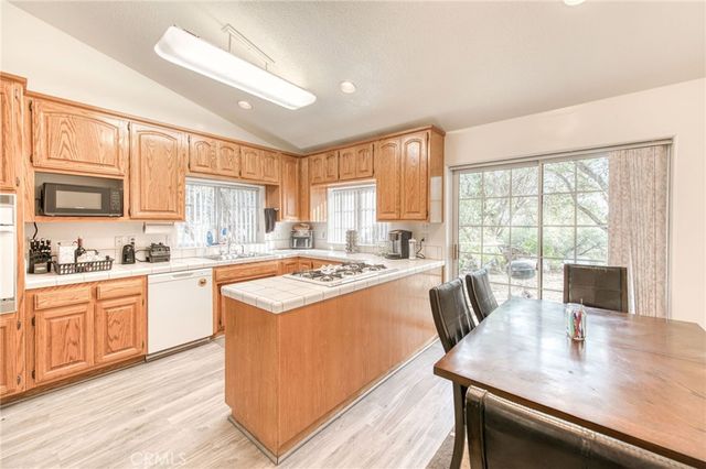 43867 Trabuco Court, Coarsegold, CA 93614