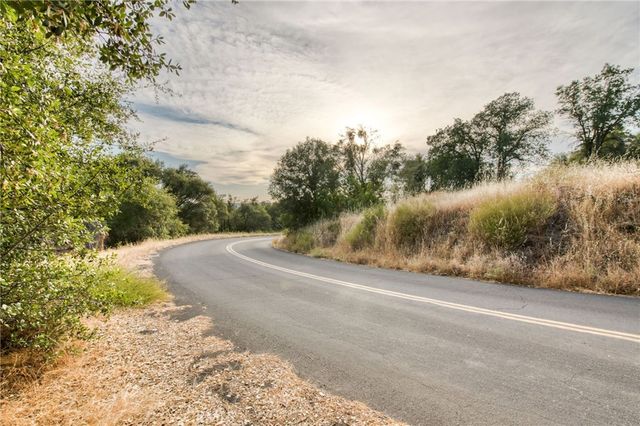 43867 Trabuco Court, Coarsegold, CA 93614