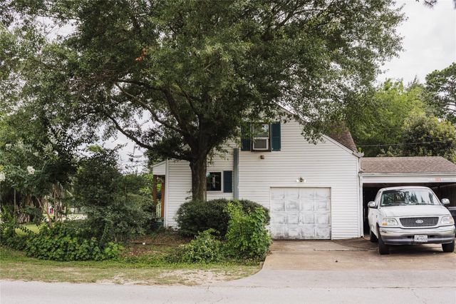 777 Sue Barnett Drive, Houston, TX 77018