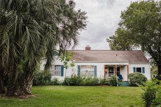 777 Sue Barnett Drive, Houston, TX 77018