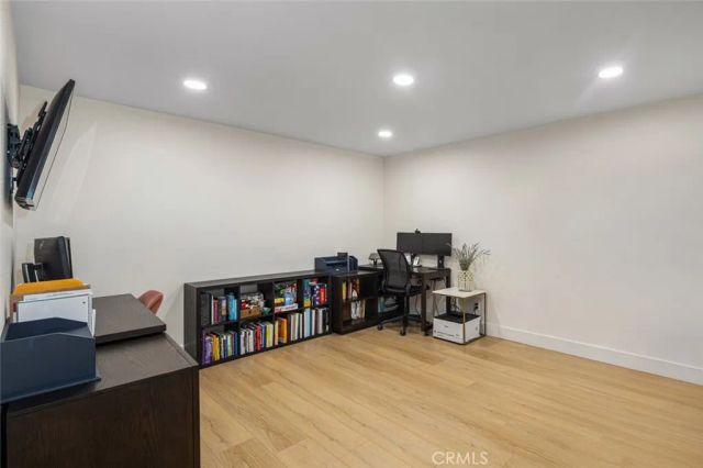 20 Marigold 15, Irvine, CA 92614