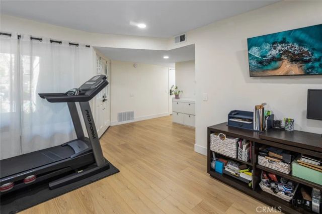 20 Marigold 15, Irvine, CA 92614