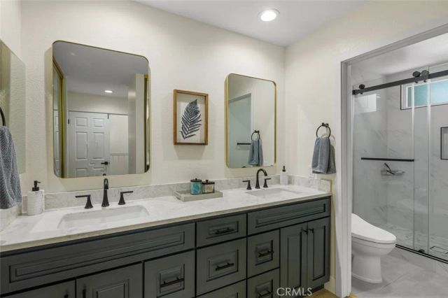 20 Marigold 15, Irvine, CA 92614