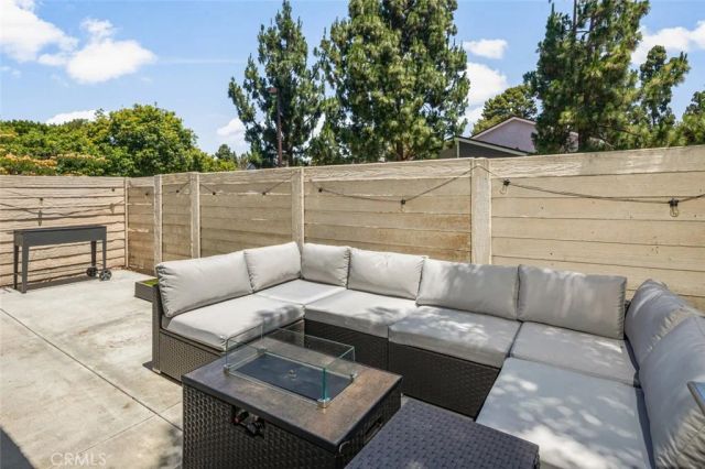 20 Marigold 15, Irvine, CA 92614