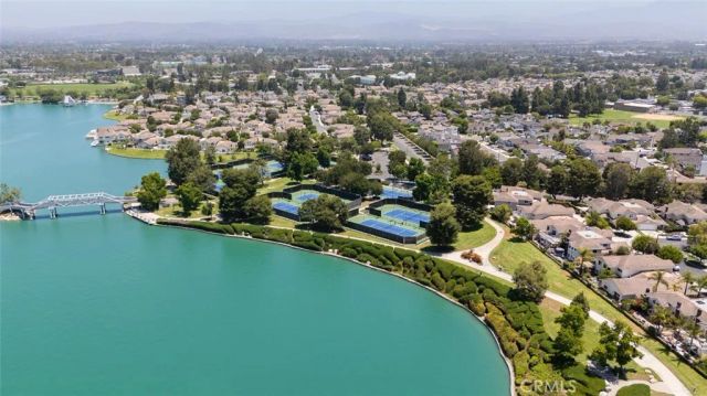 20 Marigold 15, Irvine, CA 92614