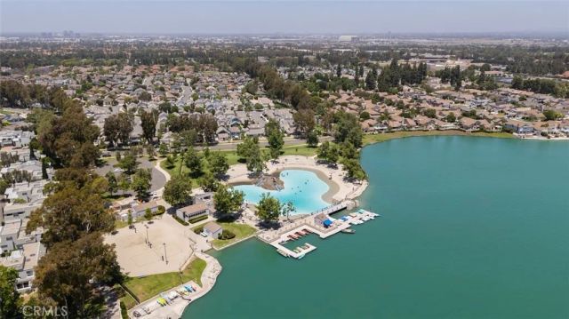 20 Marigold 15, Irvine, CA 92614