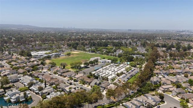 20 Marigold 15, Irvine, CA 92614
