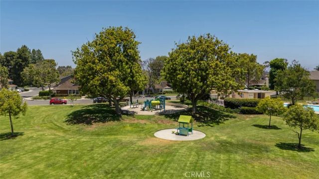 20 Marigold 15, Irvine, CA 92614