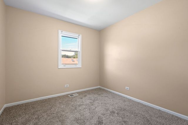 2101 S 4th Avenue B, Maywood, IL 60153