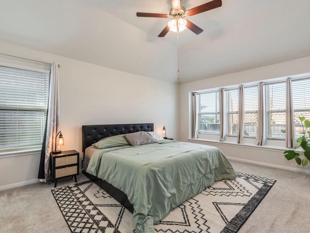 372 Spinnaker LOOP, Kyle, TX 78640