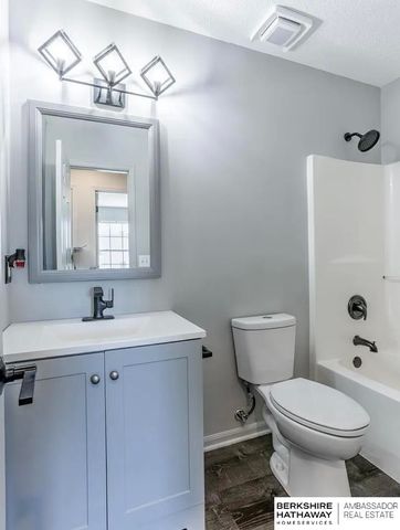 16733 Patrick Avenue, Omaha, NE 68116