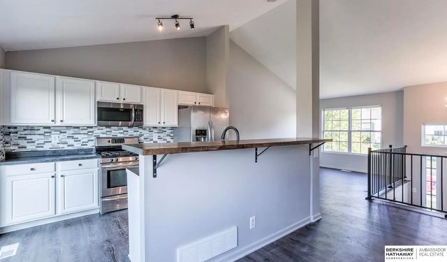 16733 Patrick Avenue, Omaha, NE 68116