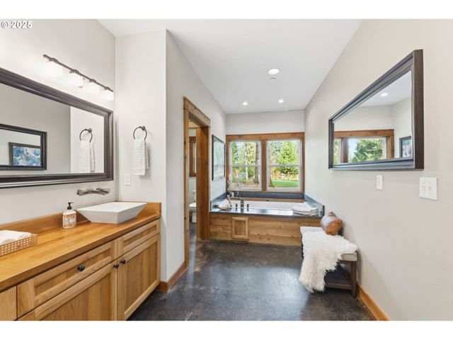 46910 Nw CHRYSLER Dr, Banks, OR 97106