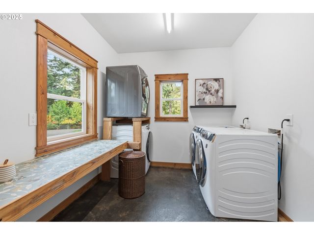 46910 Nw CHRYSLER Dr, Banks, OR 97106