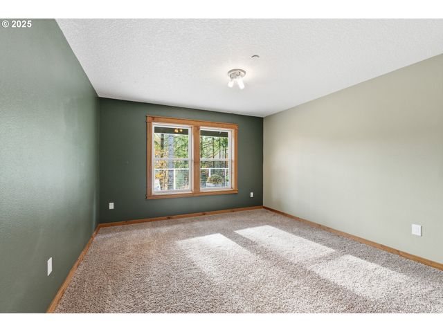 46910 Nw CHRYSLER Dr, Banks, OR 97106