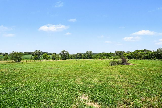 4436 Barren Plains Rd, Springfield, TN 37172