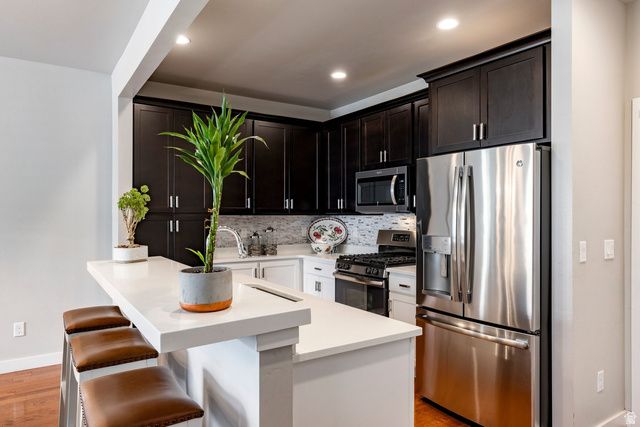 1034 W NARROWS LN, Bluffdale, UT 84065